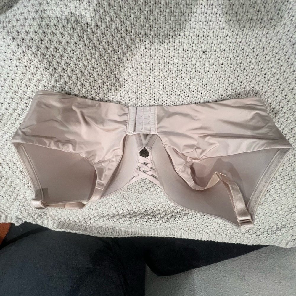 Torrid Beige Strapless Bra - Picture 5 of 5